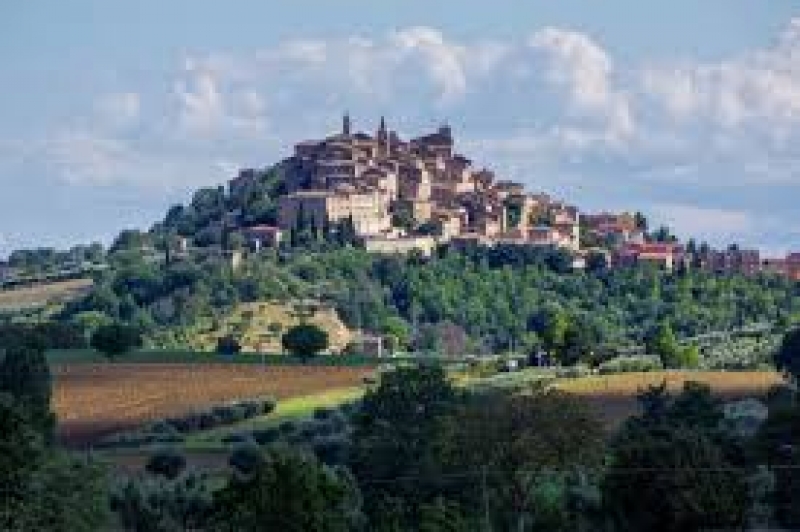 Passeggiata alla scoperta dell’antica Treia incrocio di popoli e culture