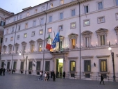    facciata di Palazzo Chigi a Roma