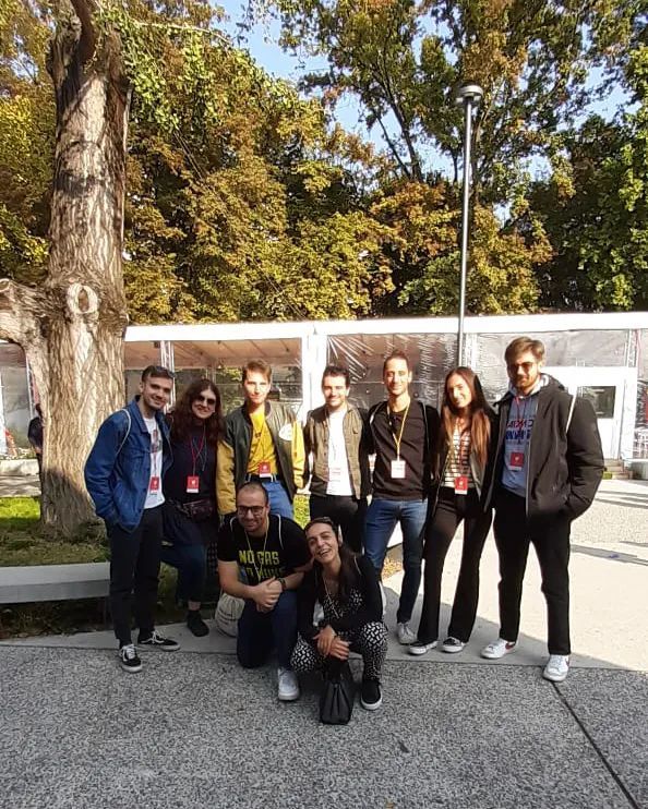 Emiliano Stazio a Bergamo insieme a una delegazione di giovani volontari dalle Marche