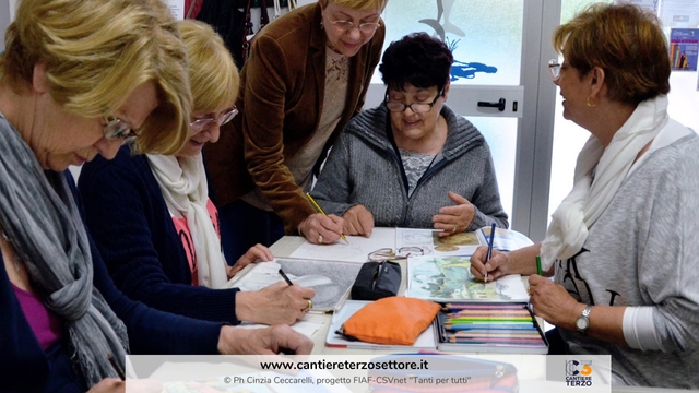 © Foto in copertina di Cinzia Ceccarelli, progetto FIAF-CSVnet "Tanti per tutti. Viaggio nel volontariato italiano"