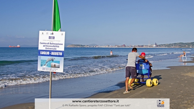 © Foto in copertina di Raffaello Spano, progetto FIAF-CSVnet "Tanti per tutti. Viaggio nel volontariato italiano"