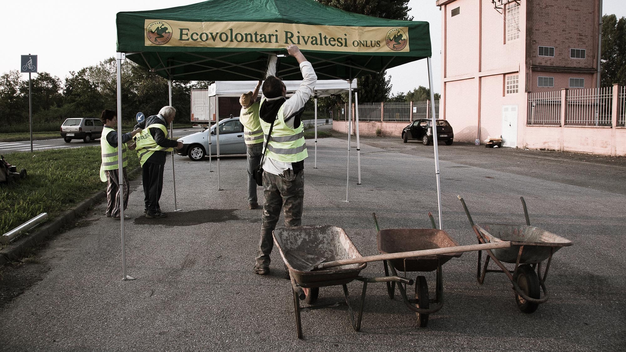 © Foto in copertina di Gabriele Astuto e Davide Zalto, progetto FIAF-CSVnet "Tanti per tutti. Viaggio nel volontariato italiano"