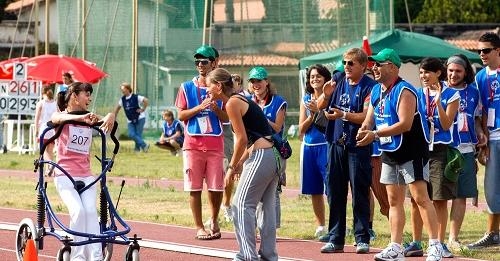 © Foto in copertina di Mario Vintari, progetto FIAF-CSVnet "Tanti per tutti. Viaggio nel volontariato italiano"